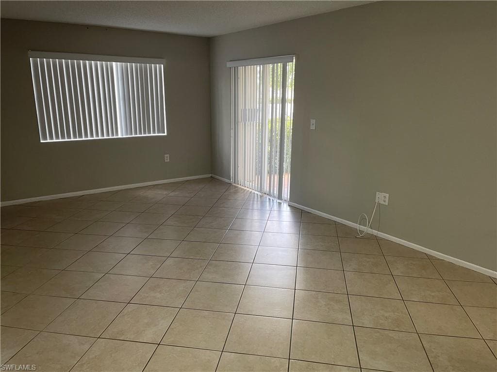 3405 Winkler AVE # 207, FORT MYERS FL 33916-5