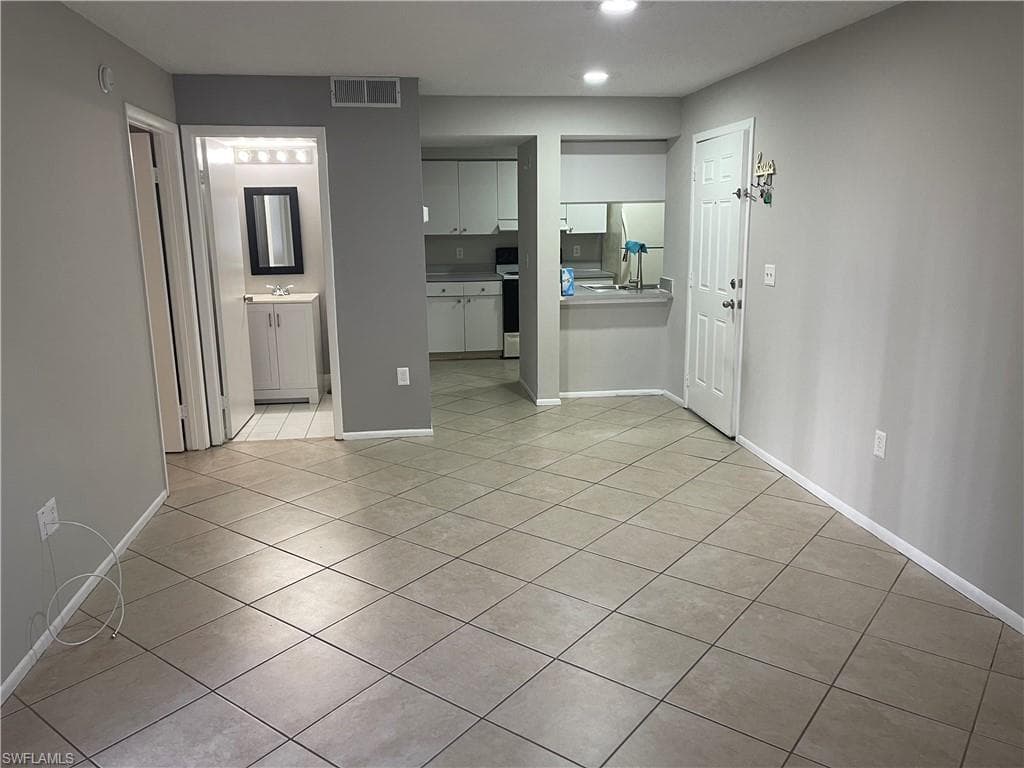 3405 Winkler AVE # 207, FORT MYERS FL 33916-8