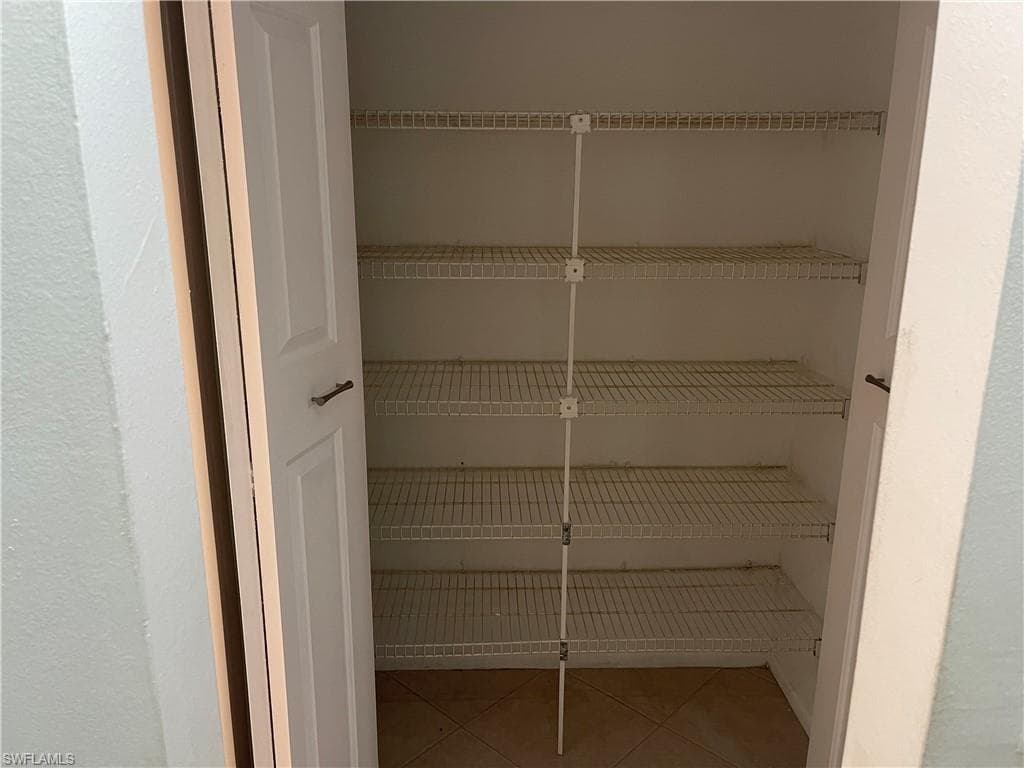 3405 Winkler AVE # 207, FORT MYERS FL 33916-13