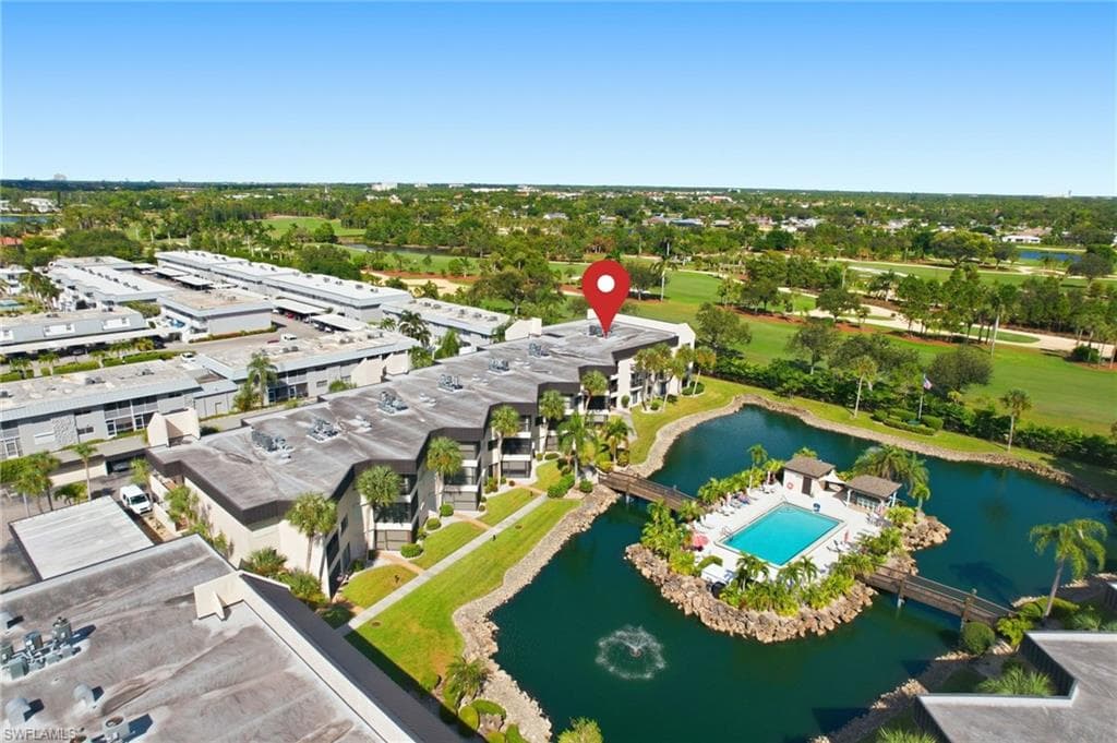 6979 Winkler RD # 111, FORT MYERS FL 33919-3