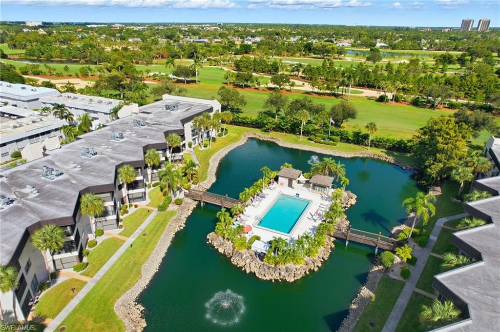 6979 Winkler RD # 111, FORT MYERS FL 33919-20