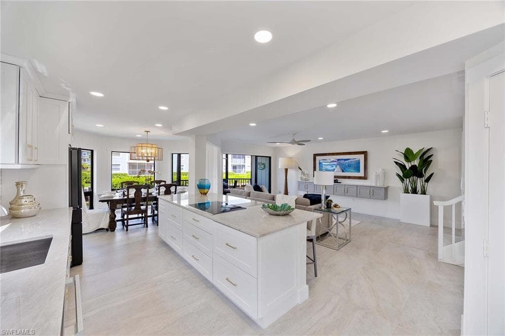 1311 Chesapeake AVE # 4A, NAPLES FL 34102-5