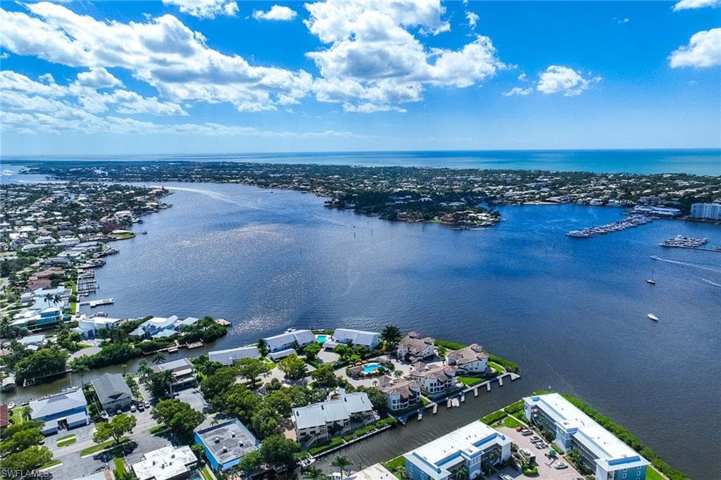 1311 Chesapeake AVE # 4A, NAPLES FL 34102-46