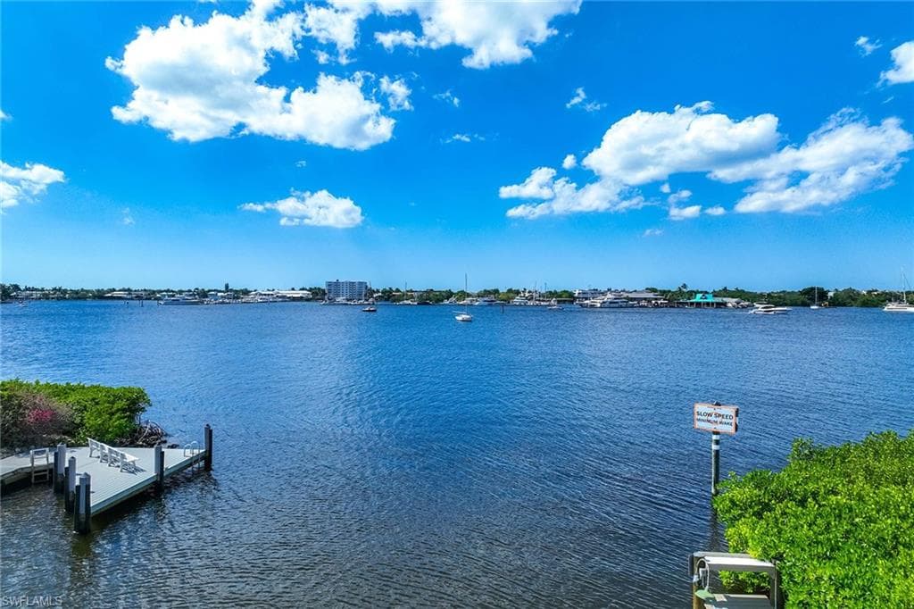 1311 Chesapeake AVE # 4A, NAPLES FL 34102-36