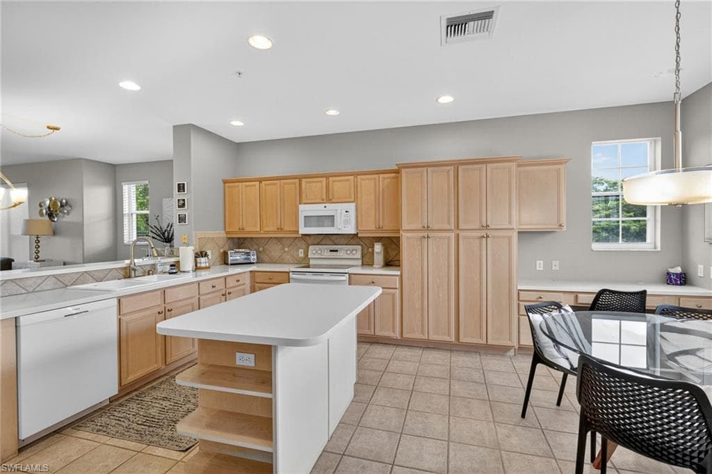 9131 Southmont CV # 106, FORT MYERS FL 33908-2