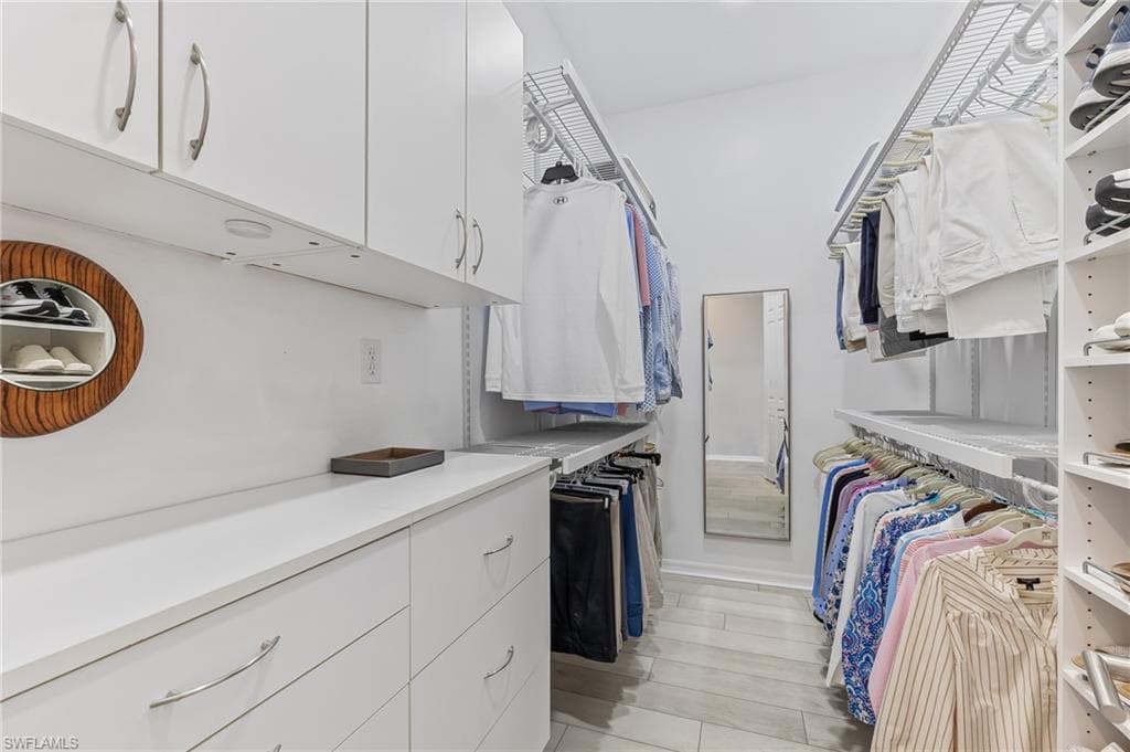 1211 Egrets LNDG # 202, NAPLES FL 34108-14