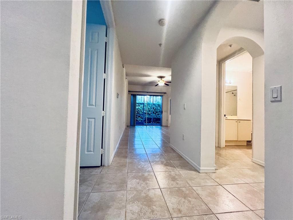 1435 MARIPOSA CIR # 102, NAPLES FL 34105-4