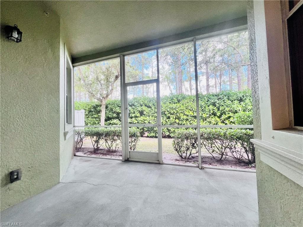 1435 MARIPOSA CIR # 102, NAPLES FL 34105-17