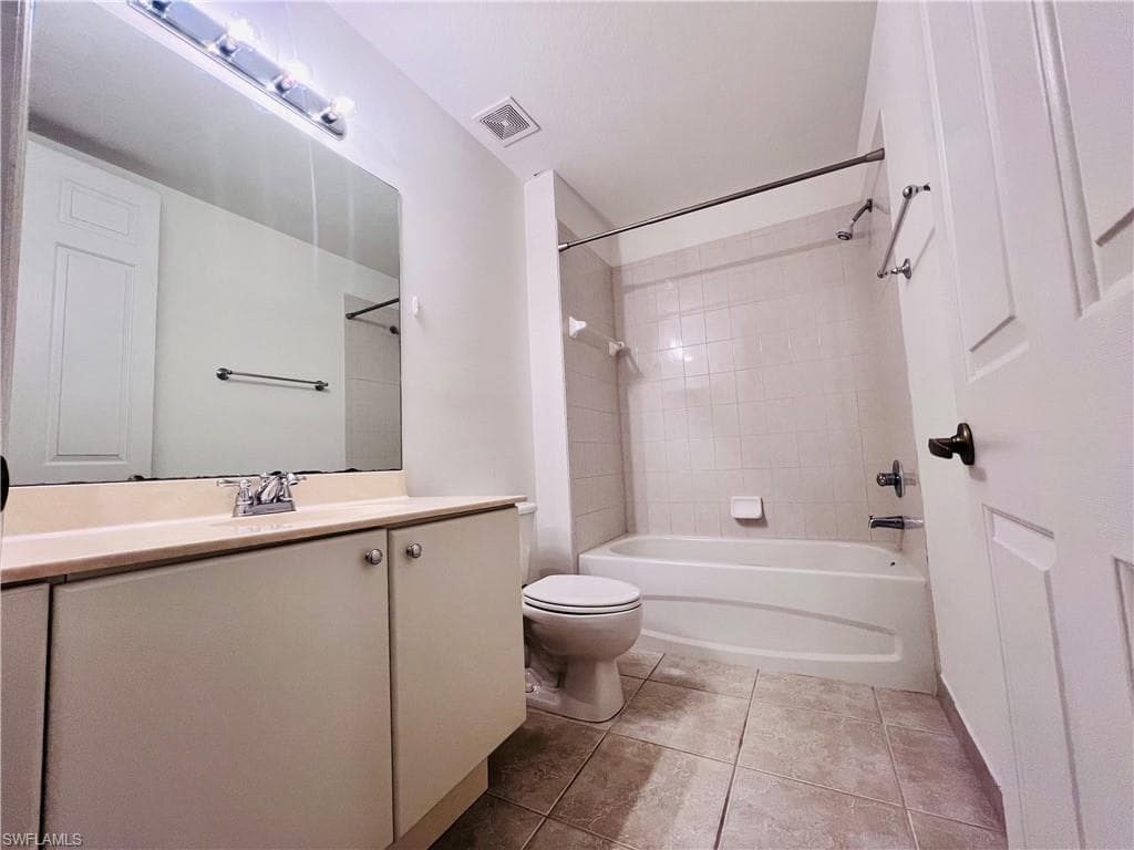 1435 MARIPOSA CIR # 102, NAPLES FL 34105-14