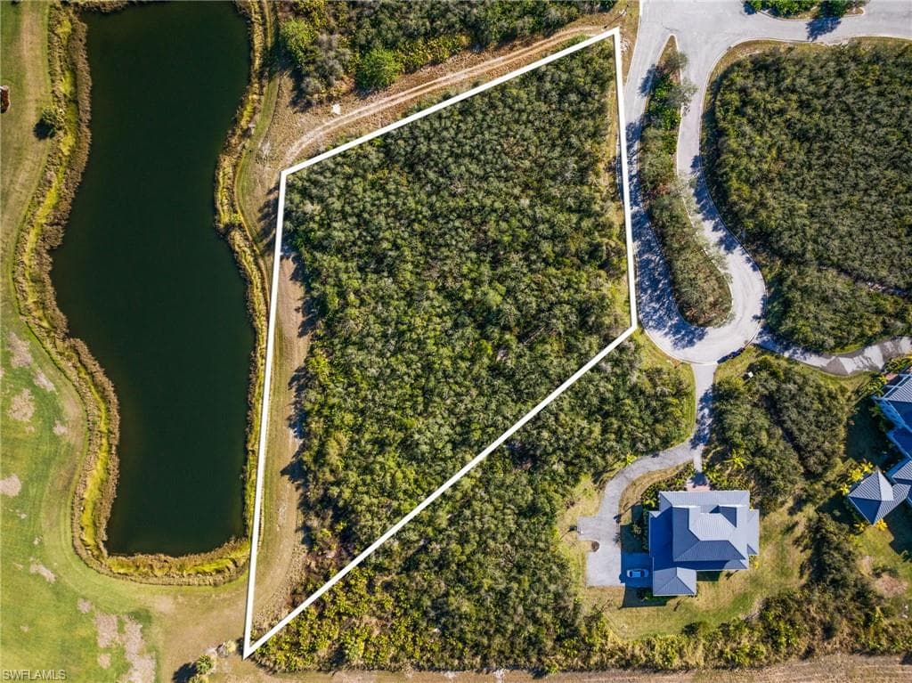 22921 Florida Rosemary LN, ALVA FL 33920-1