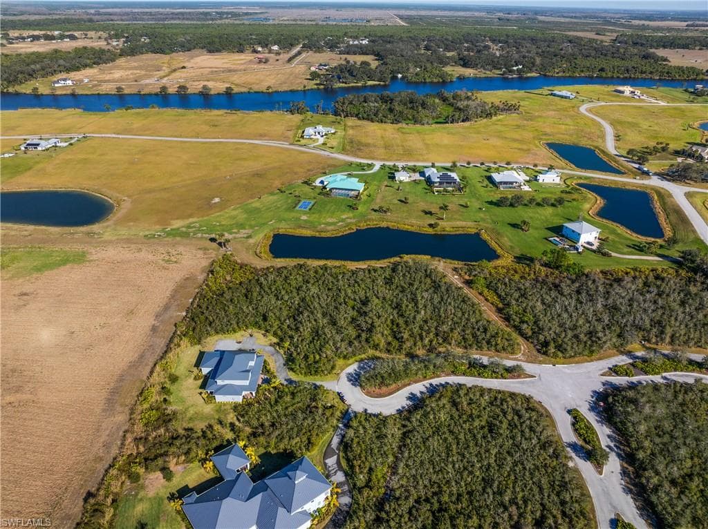 22921 Florida Rosemary LN, ALVA FL 33920-8