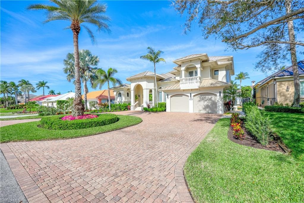 447 Egret AVE, NAPLES FL 34108-2