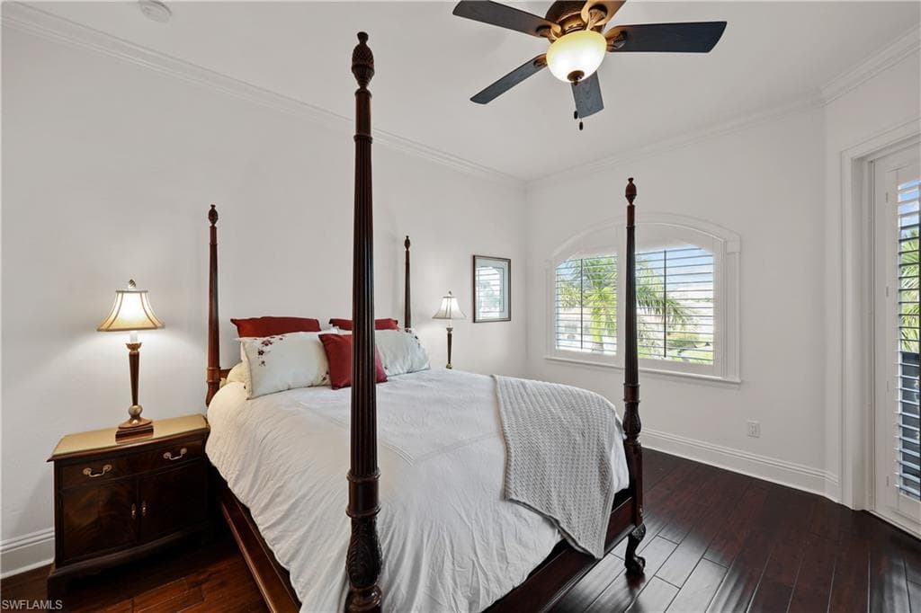 447 Egret AVE, NAPLES FL 34108-29