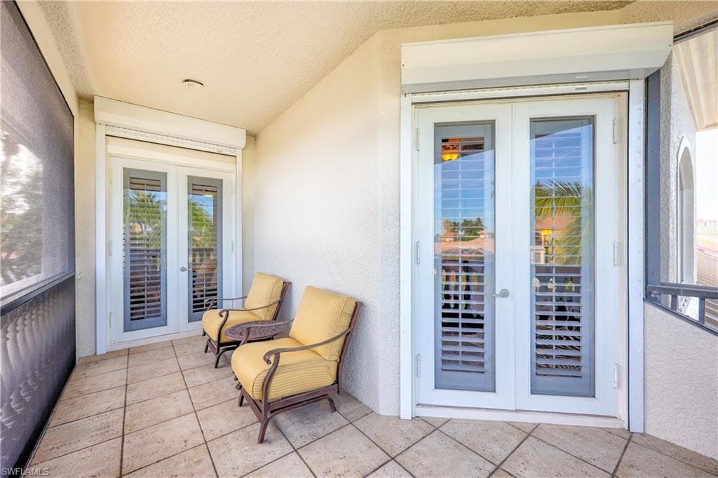 447 Egret AVE, NAPLES FL 34108-30