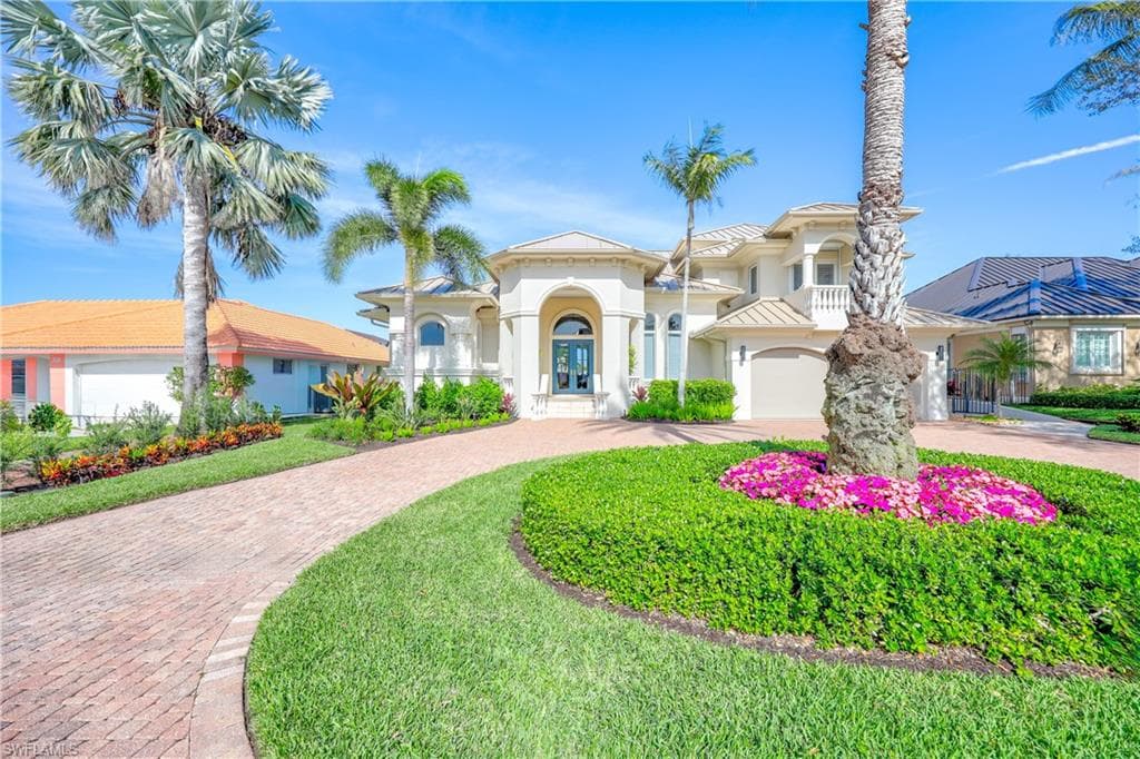 447 Egret AVE, NAPLES FL 34108-3