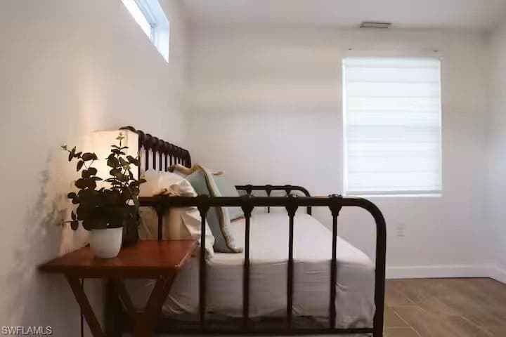 127 Standish CIR, NORTH FORT MYERS FL 33903-12