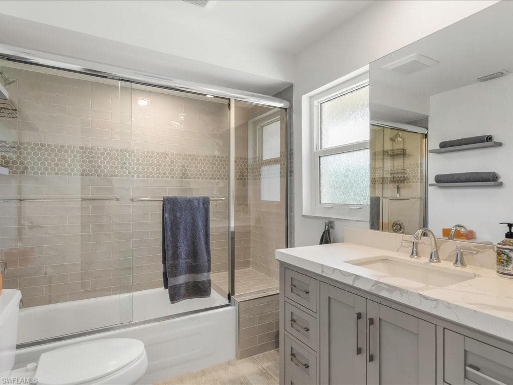 4821 Molokai DR, NAPLES FL 34112-22