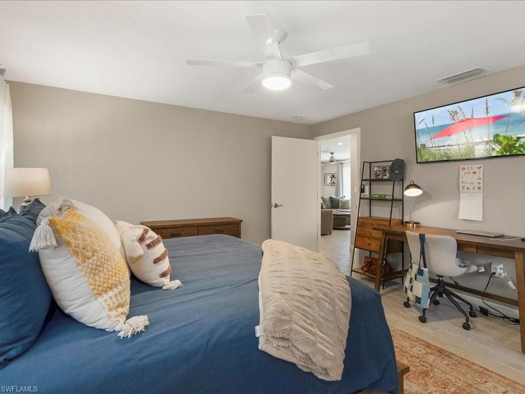 4821 Molokai DR, NAPLES FL 34112-15