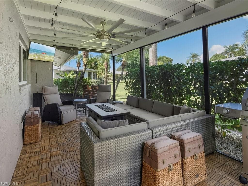 4821 Molokai DR, NAPLES FL 34112-13