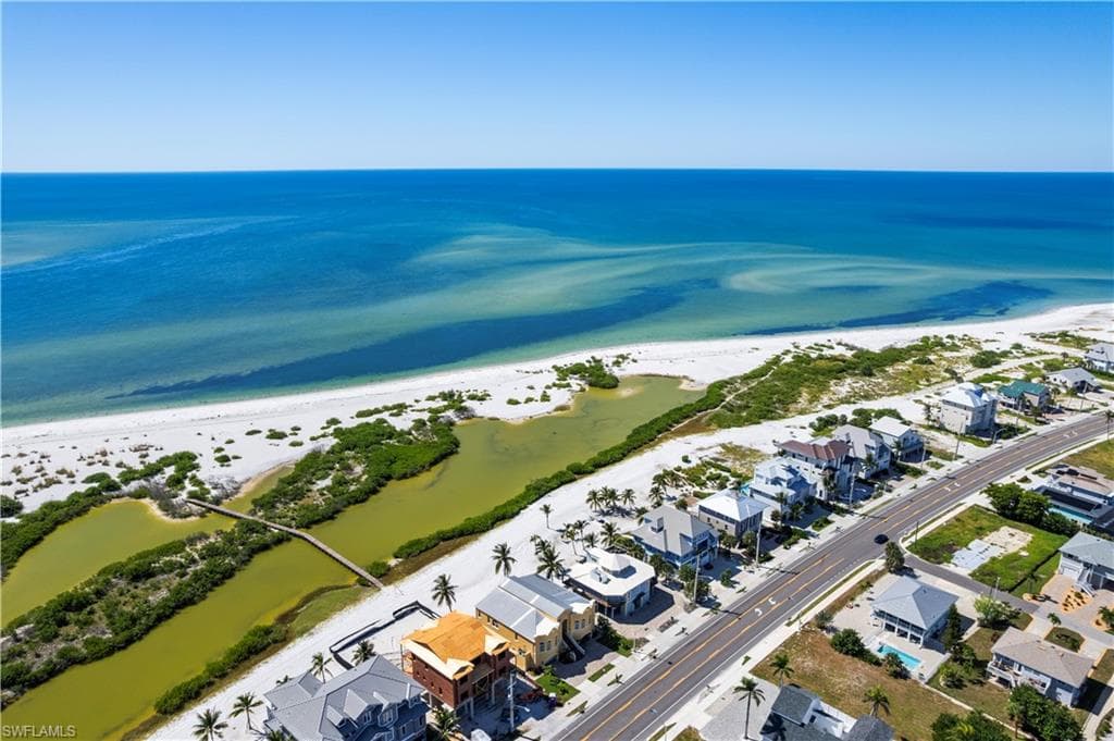 8124 Estero BLVD, FORT MYERS BEACH FL 33931-5