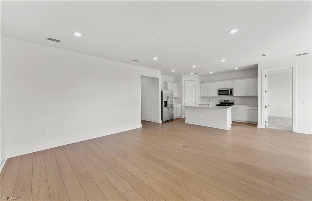 44393 Kelly DR-22