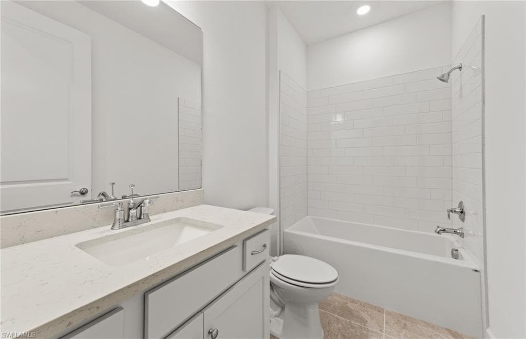 44393 Kelly DR-9