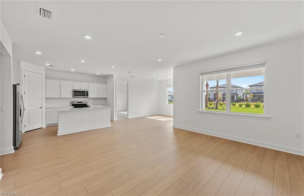 44393 Kelly DR-21