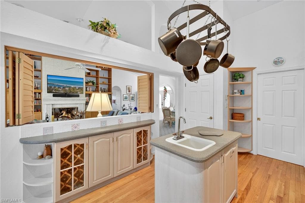 4731 Ruelle, SANIBEL FL 33957-12