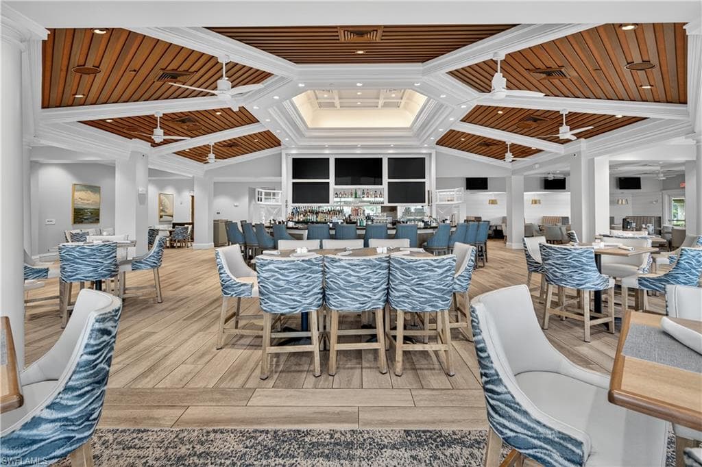 8223 Parkstone PL # 2201, NAPLES FL 34120-45