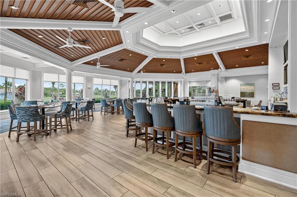 8223 Parkstone PL # 2201, NAPLES FL 34120-44