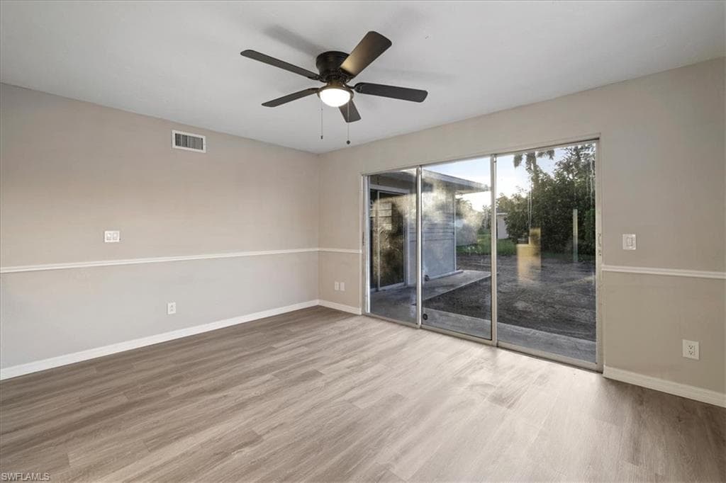 27580 Wisconsin ST, BONITA SPRINGS FL 34135-32