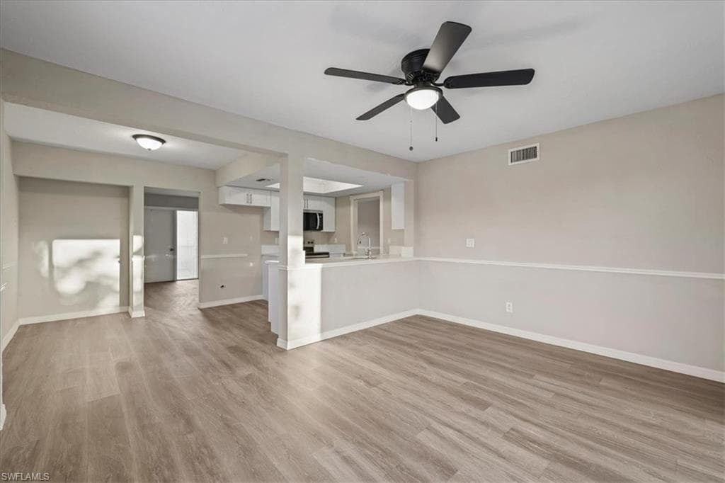 27580 Wisconsin ST, BONITA SPRINGS FL 34135-30