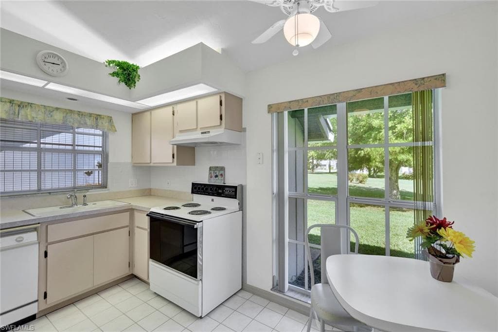 10622 Talmadge CT, LEHIGH ACRES FL 33936-9