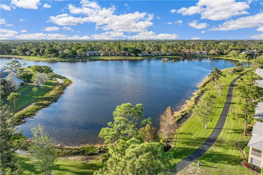 2790 Kings Lake BLVD # 202, NAPLES FL 34112-25