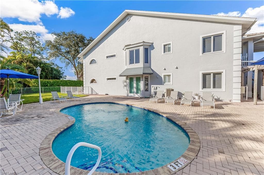 2790 Kings Lake BLVD # 202, NAPLES FL 34112-23