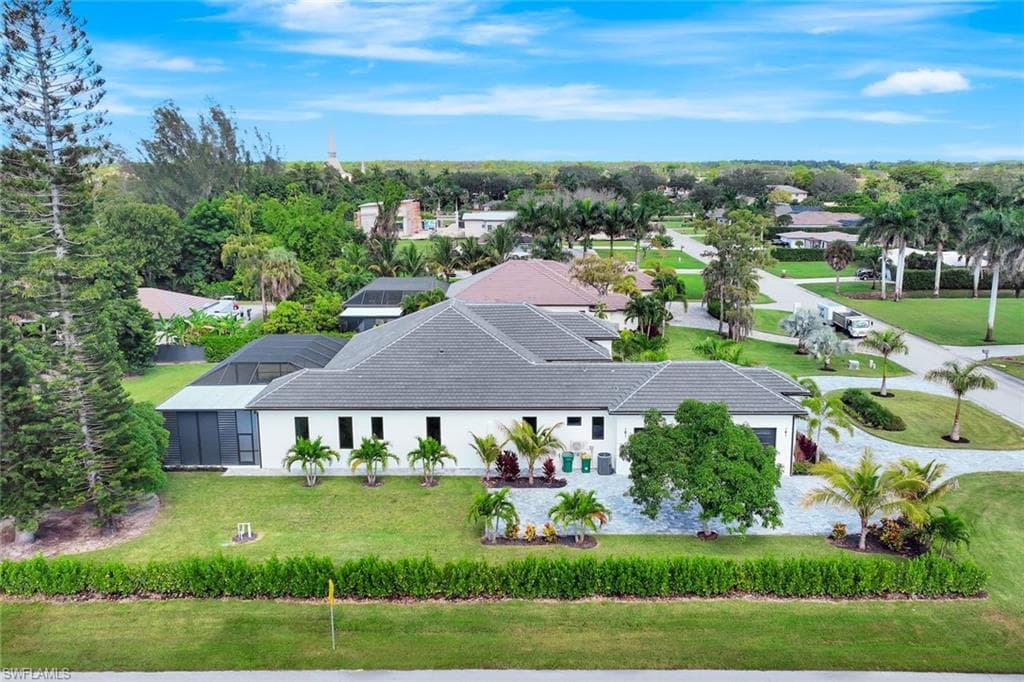 10493 Winterview DR, NAPLES FL 34109-36