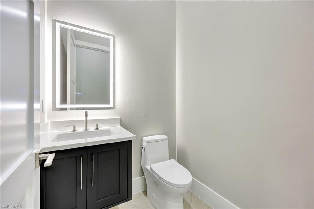 10493 Winterview DR, NAPLES FL 34109-14