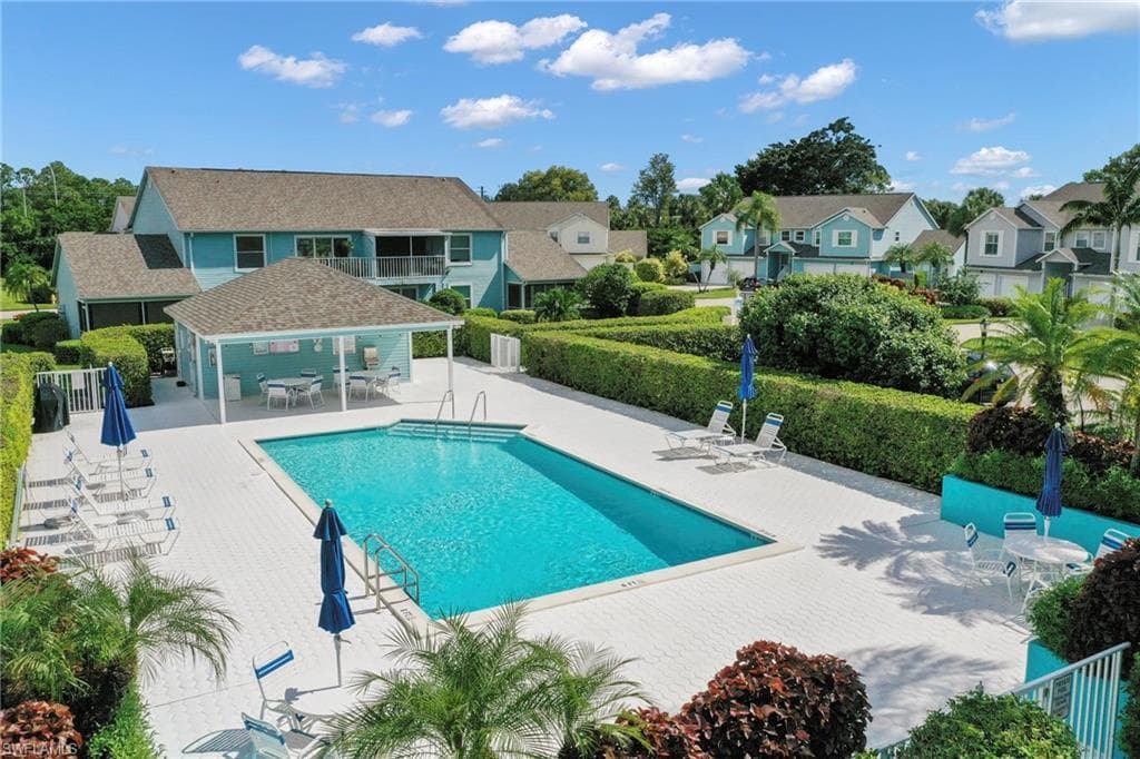 1566 Trafalgar LN # E102, NAPLES FL 34116-38