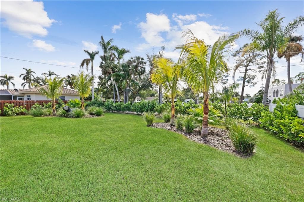 1332 Longwood DR, FORT MYERS FL 33919-42