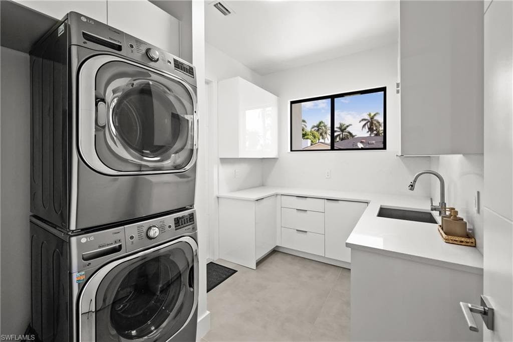 1332 Longwood DR, FORT MYERS FL 33919-27