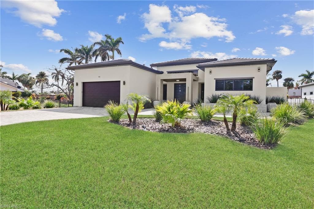1332 Longwood DR, FORT MYERS FL 33919-37