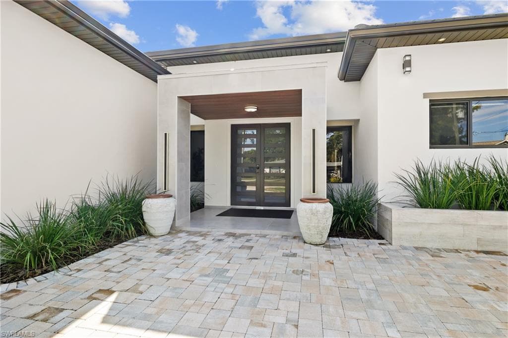 1332 Longwood DR, FORT MYERS FL 33919-40
