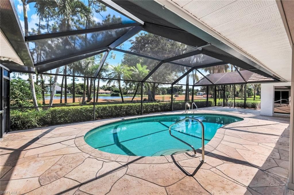 12888 Valewood DR, NAPLES FL 34119-25