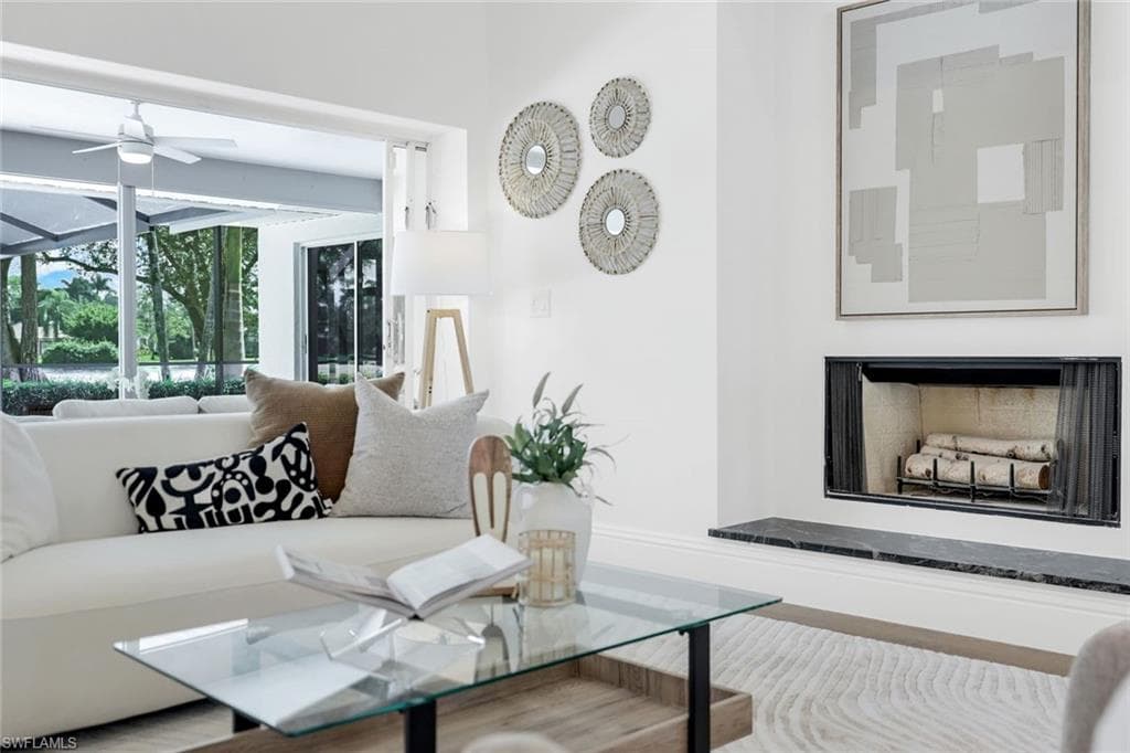 12888 Valewood DR, NAPLES FL 34119-13