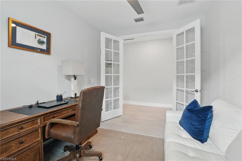 1870 Amador CT, NAPLES FL 34120-16