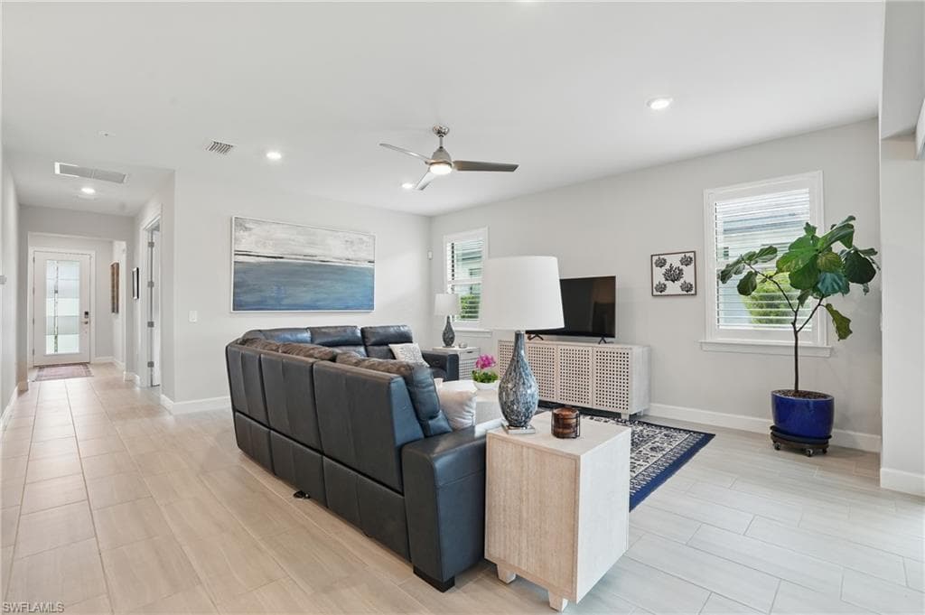 1870 Amador CT, NAPLES FL 34120-3