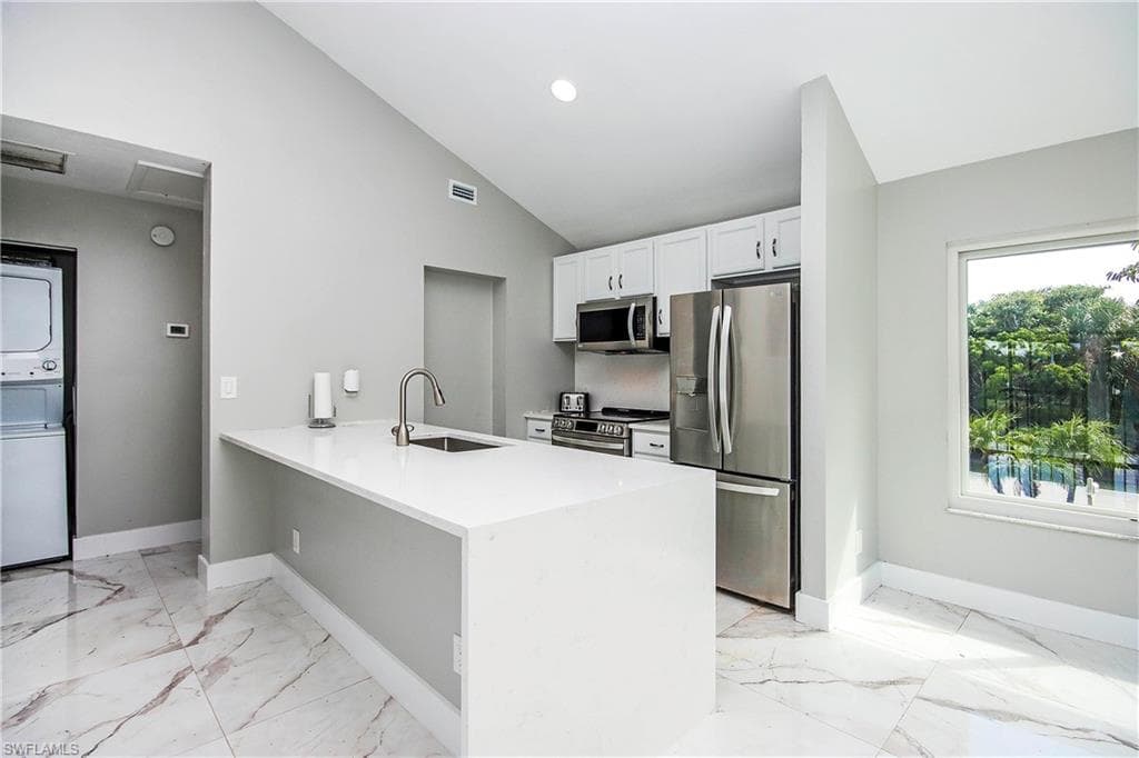 1444 Sandpiper CIR, SANIBEL FL 33957-1