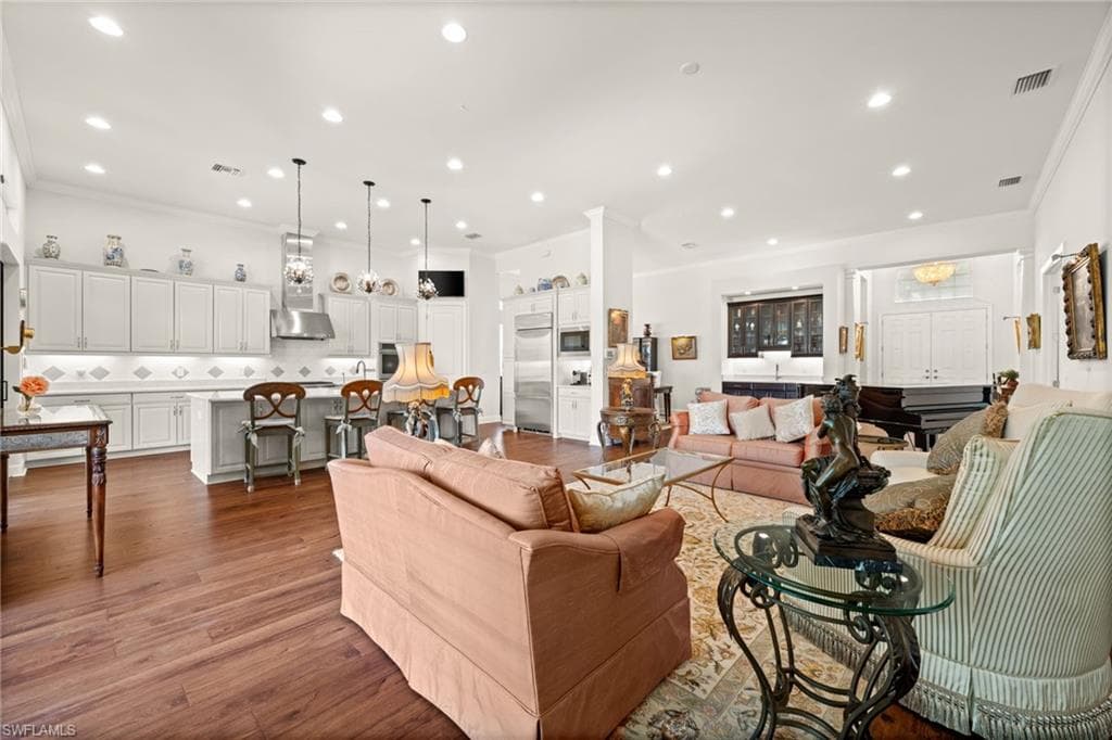 9509 Montelanico LOOP, NAPLES FL 34119-23