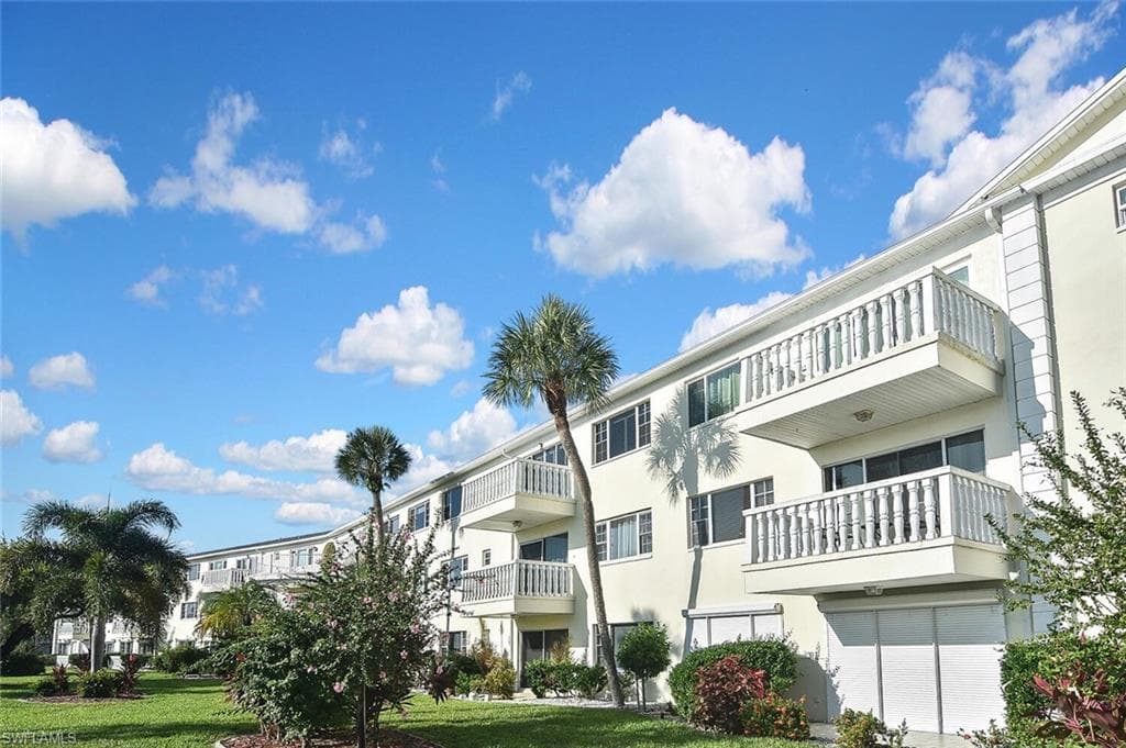 13511 Stratford Place CIR # 302, FORT MYERS FL 33919-40