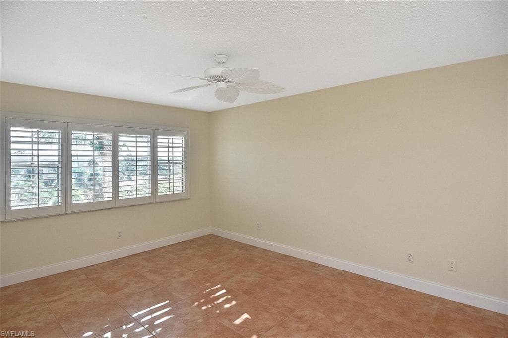 13511 Stratford Place CIR # 302, FORT MYERS FL 33919-18